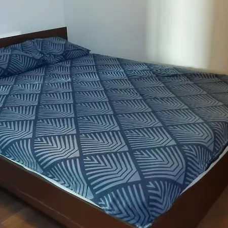 Bucurestii Noi, 6 Persoane, Romexpo, Omv, Baneasa, Lagoon Park * ブカレスト