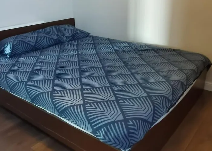 Bucurestii Noi, 6 Persoane, Romexpo, Omv, Baneasa, Lagoon Park * ブカレスト