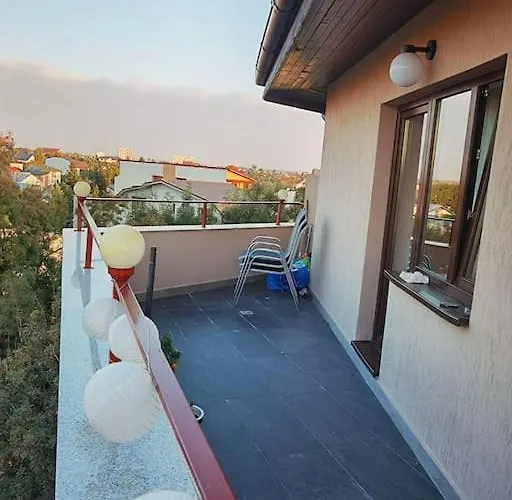 Bucurestii Noi, 6 Persoane, Romexpo, Omv, Baneasa, Lagoon Park Βουκουρέστι