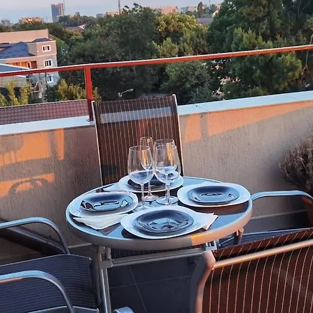 Bucurestii Noi, 6 Persoane, Romexpo, Omv, Baneasa, Lagoon Park Apartment Bucharest