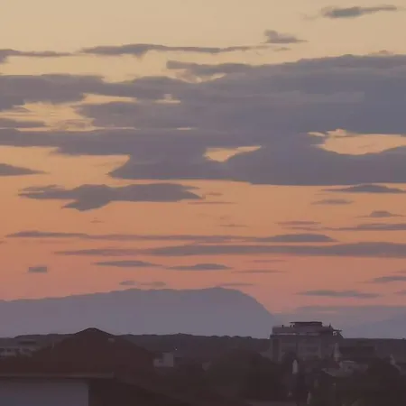 Bucurestii Noi, 6 Persoane, Romexpo, Omv, Baneasa, Lagoon Park Lägenhet